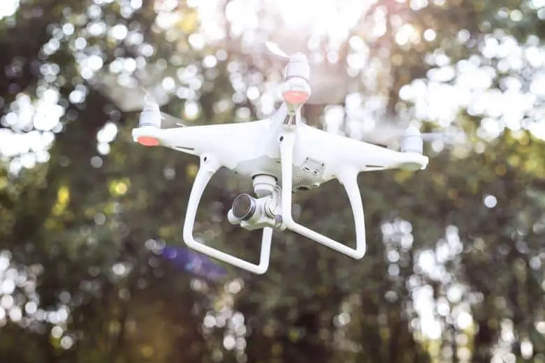 how drones work - landing gear of DJI Phantom